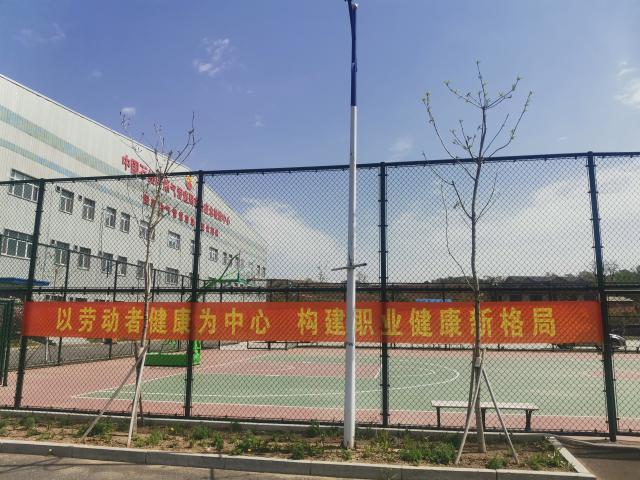 懸掛宣傳橫幅